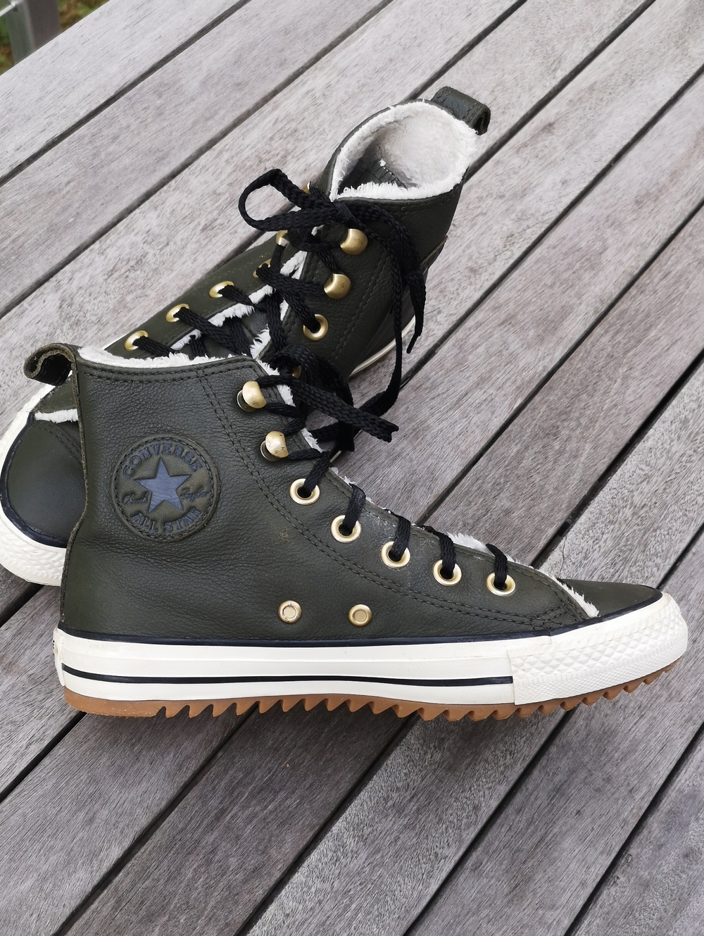 Converse All Star green leather fleece-lined sneakers